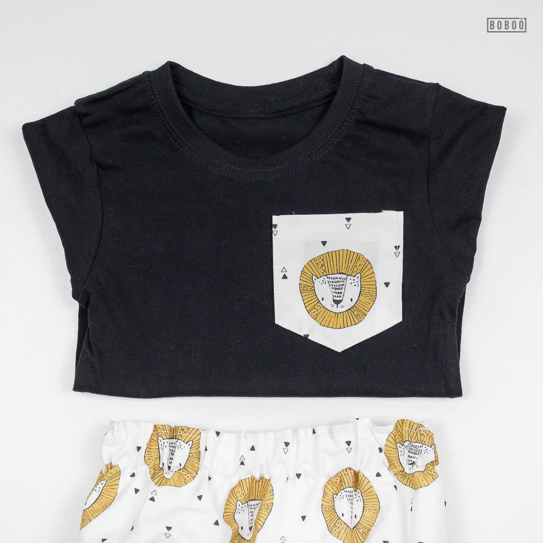 Camiseta con Bolsillo de Leones
